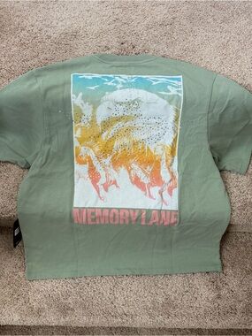 Short Sleeve Graphic Tee - Sage Green